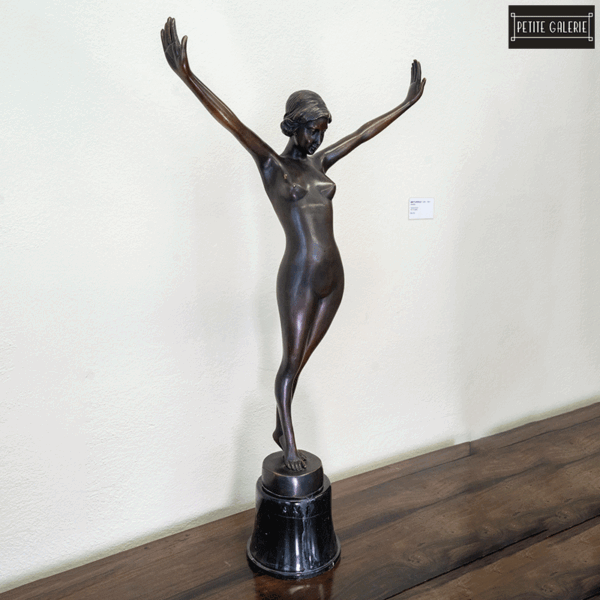 NUDE FEMALE - Image 3