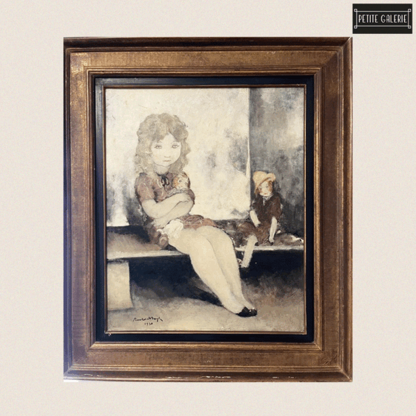 YOUNG GIRL AND DOLLS